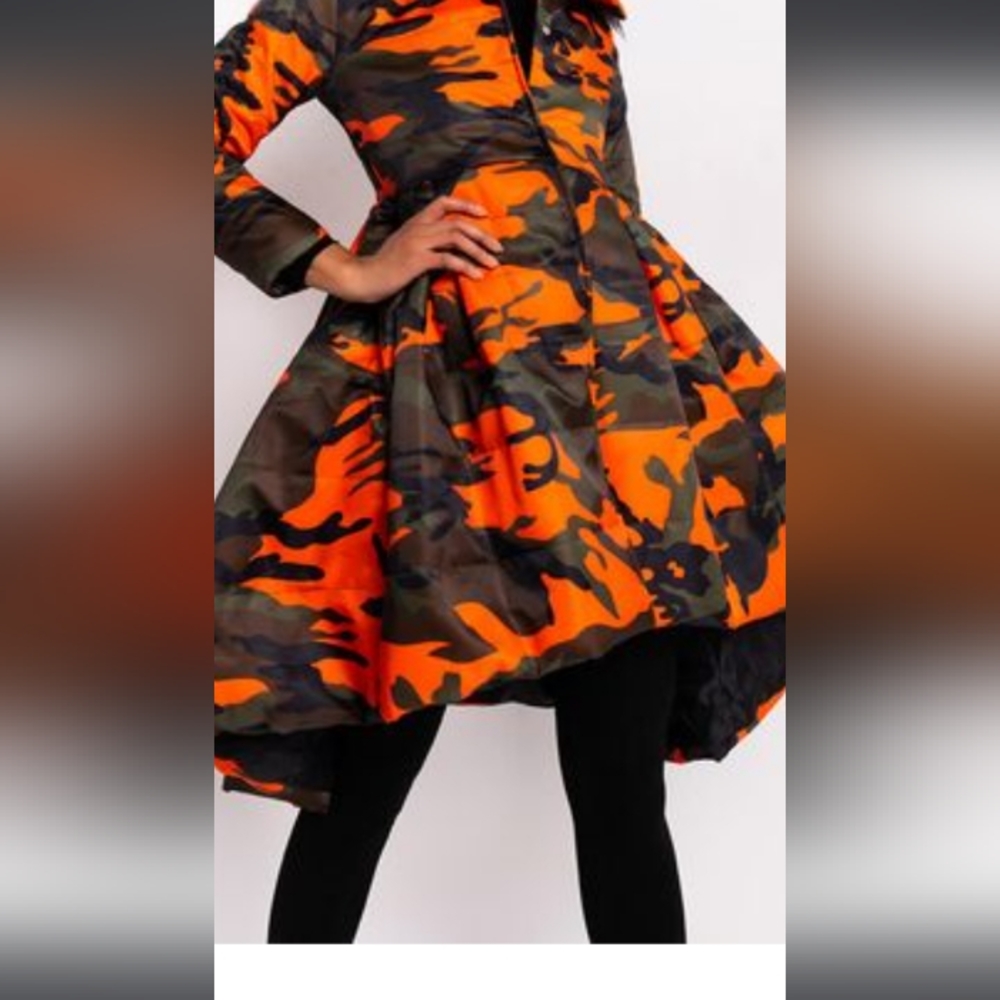 Brand new Azalea Wang orange camo hi lo puffer coat  size M